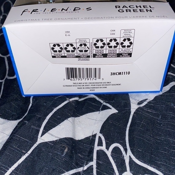 Hallmark 2022 Funko Pop  Friends Rachel Green Exclusive Christmas Ornament - Picture 5 of 6